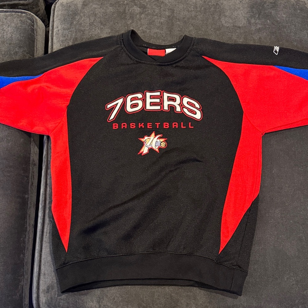 Vintage Reebok 76ers Black Sweatshirt